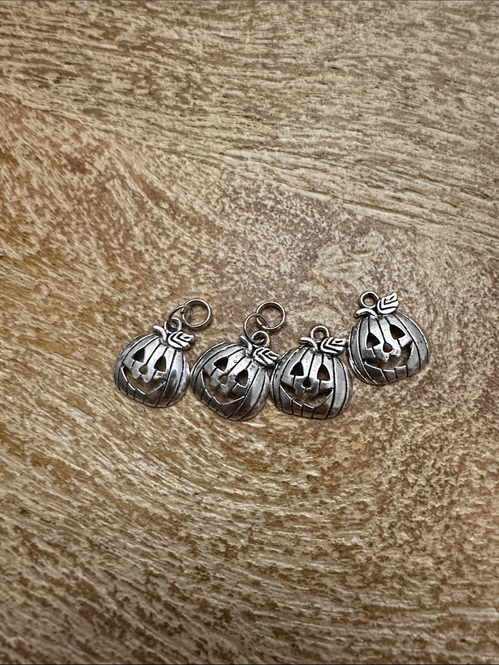 4 Smiling Jack O’Lanterns